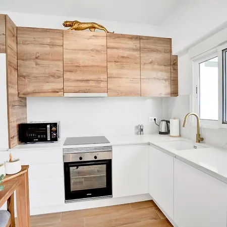 Seaview Beachlove Les Deveses Appartement *