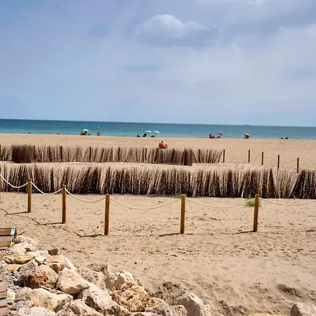 Seaview Beachlove Les Deveses *