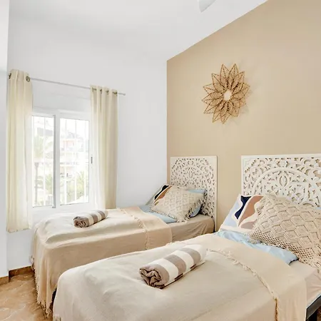 Seaview Beachlove Les Deveses Appartement
